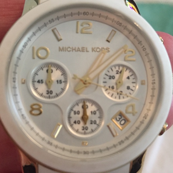 MICHAEL KORS Runway Silver Dial Women’s Watch main image 6